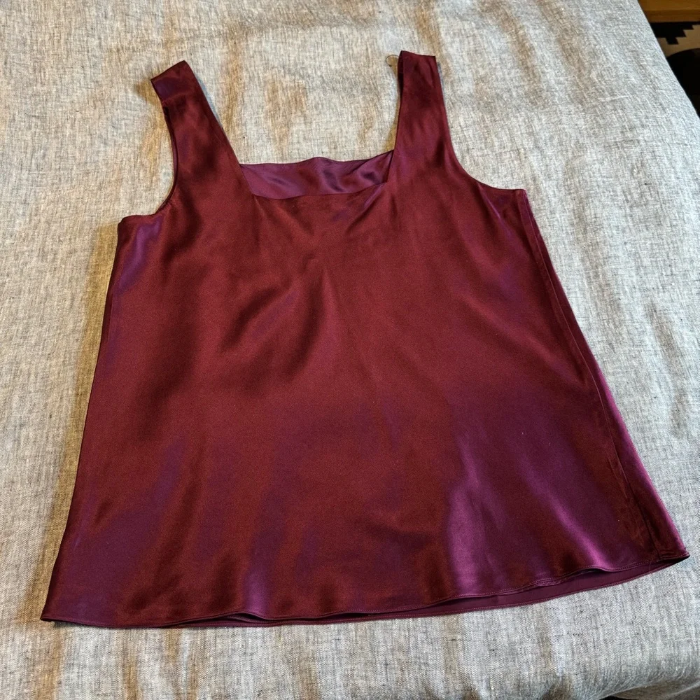 Nordstrom Intimates 100% Silk tank size large burgundy - Picture 2 of 10